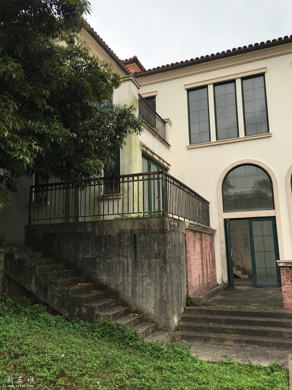 亏本出售山水庄园独栋别墅396方带私家花园630方毛坯280万